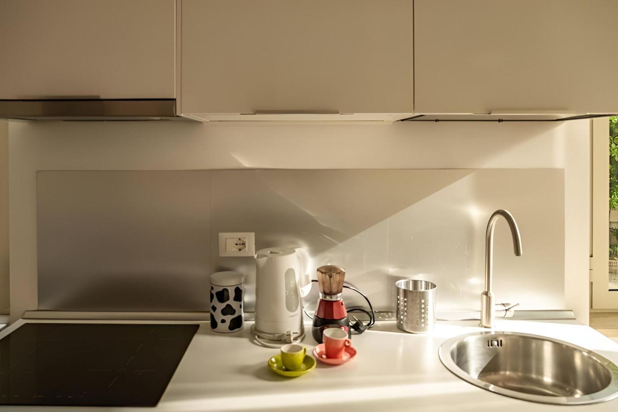 Clivo's 2 Buddyrent Apartment Rom
