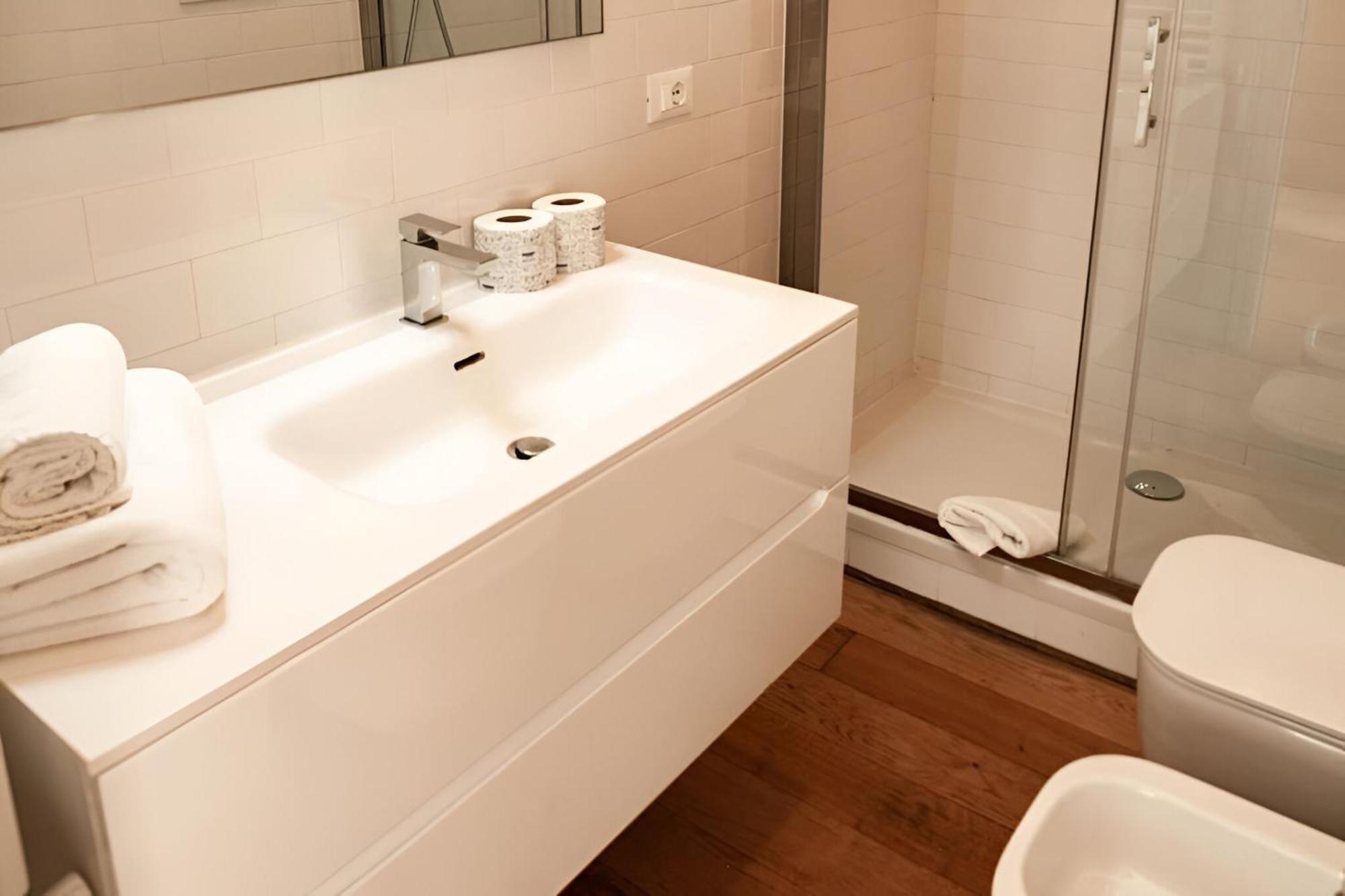 Clivo's 2 Buddyrent Apartment