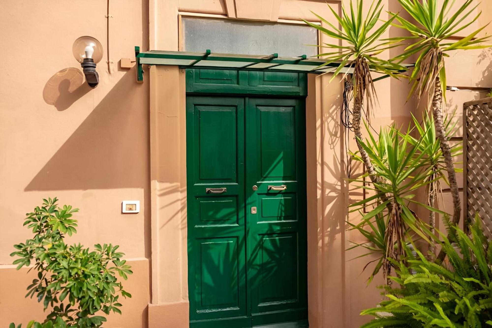 Clivo's 2 Buddyrent Apartment Rom